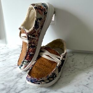 Gypsy Jazz Floral Flats - Floral Cream and Brown